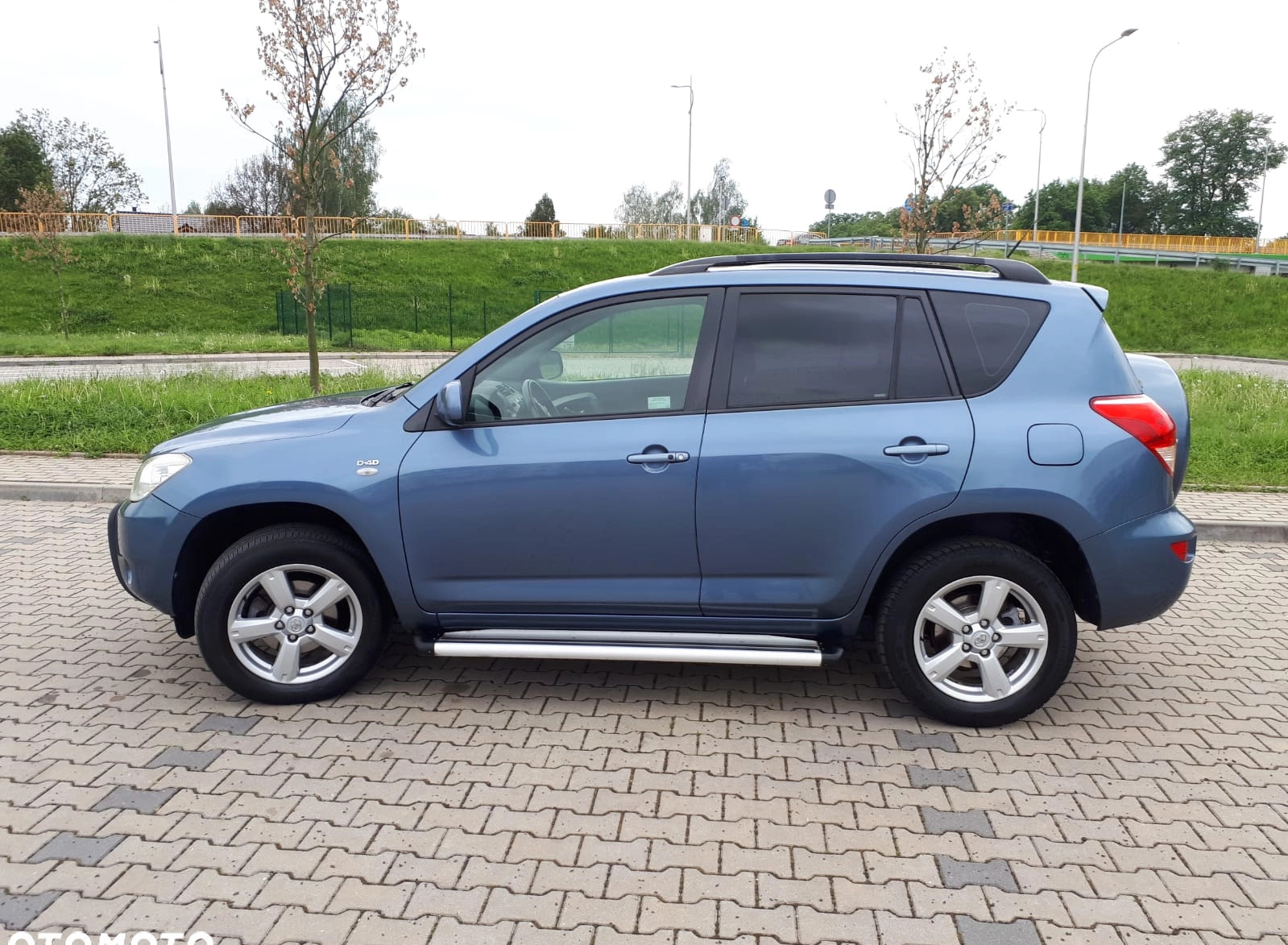 Toyota RAV4 cena 27800 przebieg: 233000, rok produkcji 2007 z Legnica małe 232